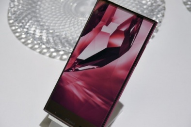  Ngắm bộ đôi “dế” Nhật đẹp long lanh với bờ rìa siêu mỏng